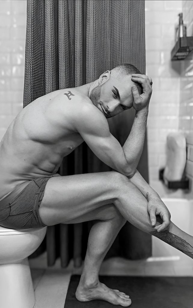 Niko Santano, M2M sensual service provider in Toronto — a quiet morning